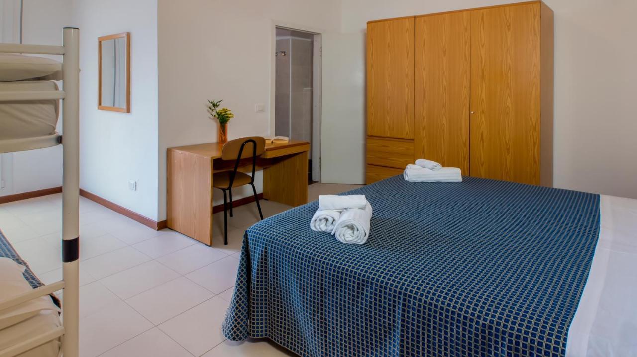 Hotel President'S เปซาโร ภายนอก รูปภาพ
